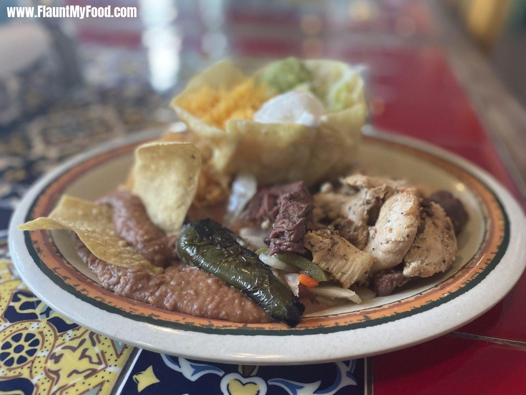 Combo fajitas chicken and beef at Rosa’s in southwest Fort WorthCombo fajitas chicken and beef at Rosa’s in southwest Fort Worth. Rosas located in Southwest Fort Worth Texas has a great atmosphere and is a nice place to get some Mexican food.