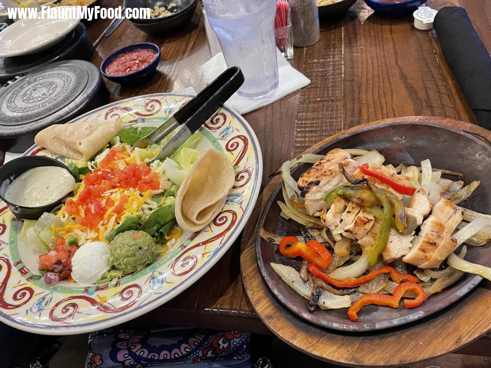 Fajita Salad | Mexican Inn on Hulen in Fort Worth TexasMexican Inn Fort Worth - Lunch special Chicken Fajita Salad. This thing is huge! So delicious!